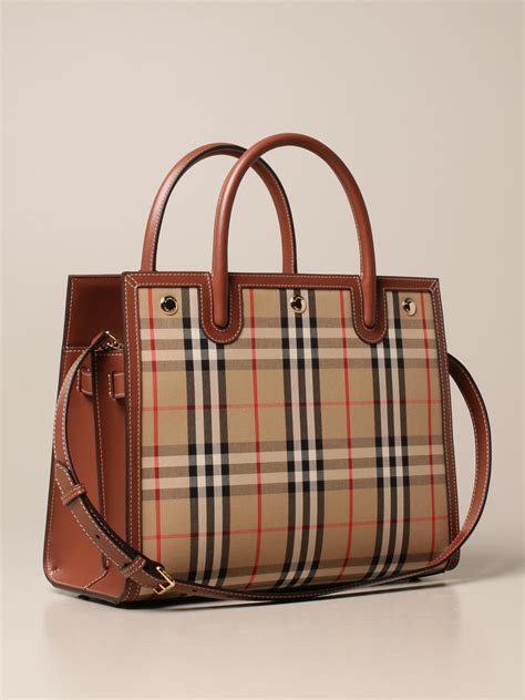 taschen damen burberry|Taschen für Damen von Burberry .